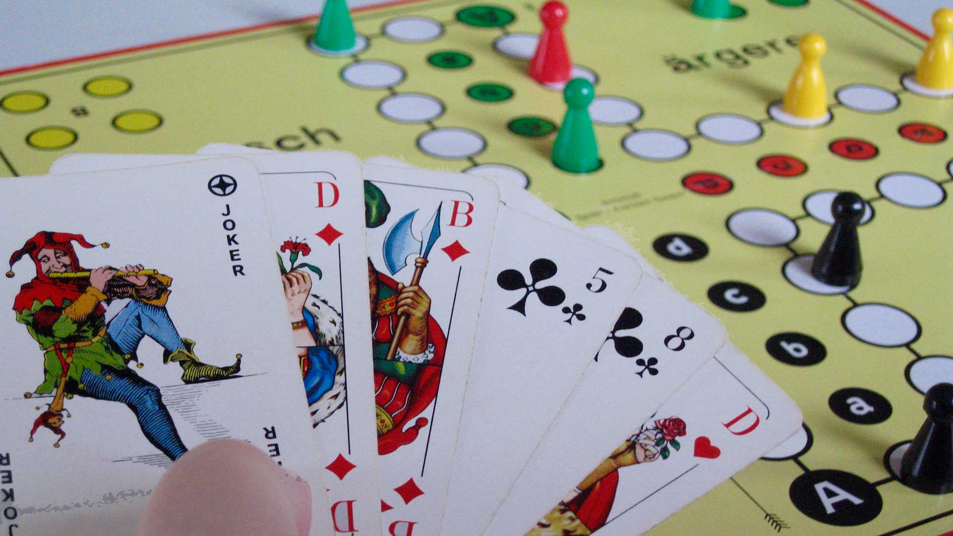 Skat und Mensch ärgere dich nicht